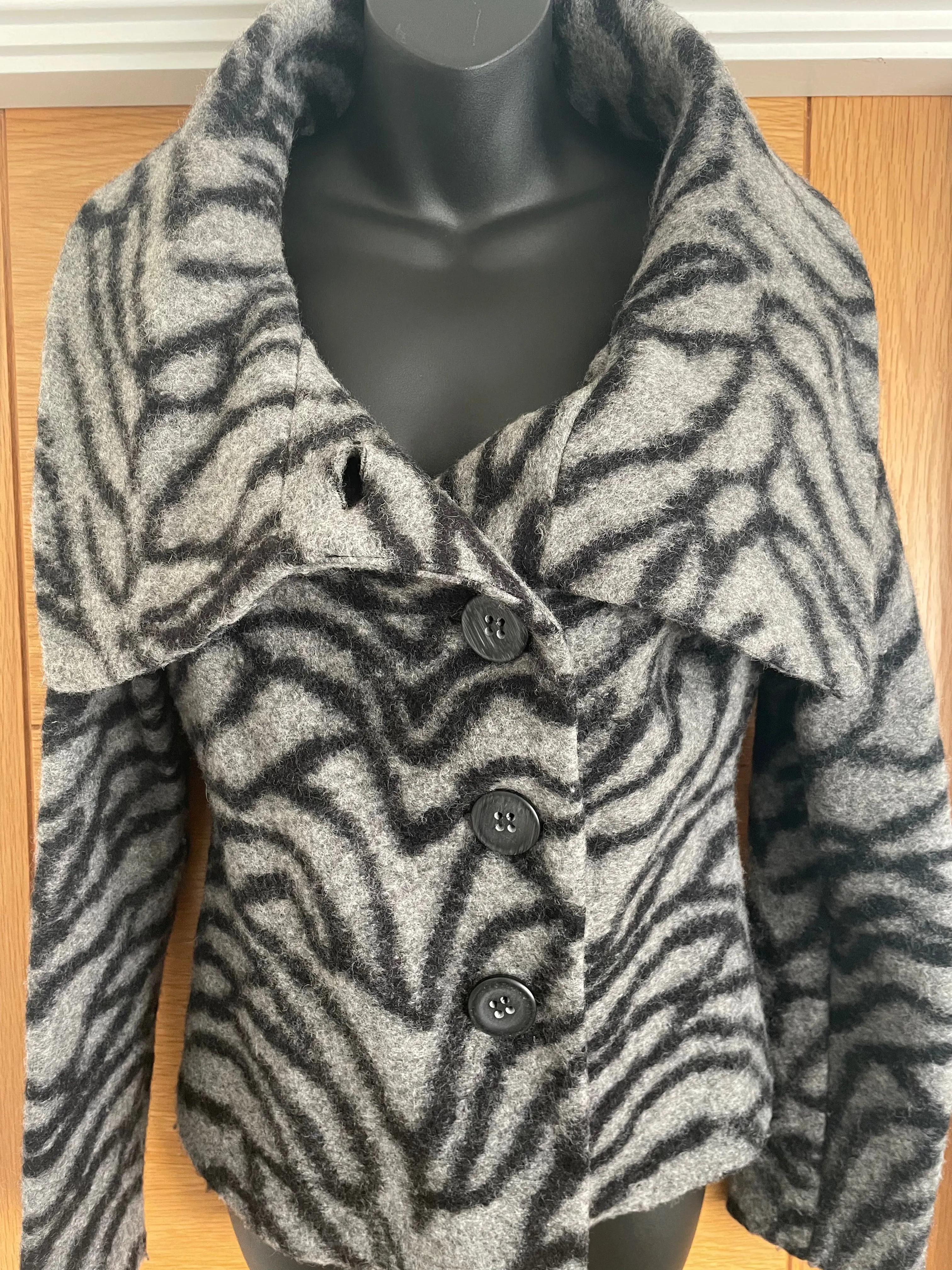 Animal Print Kaliko Wool Mix Jacket - Size 10