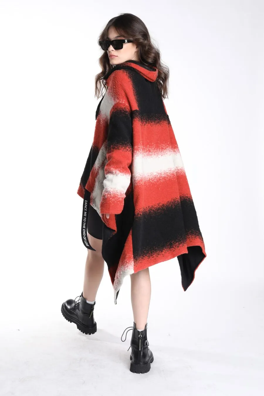 Burnt orange and black wool cape | COOL CAPE