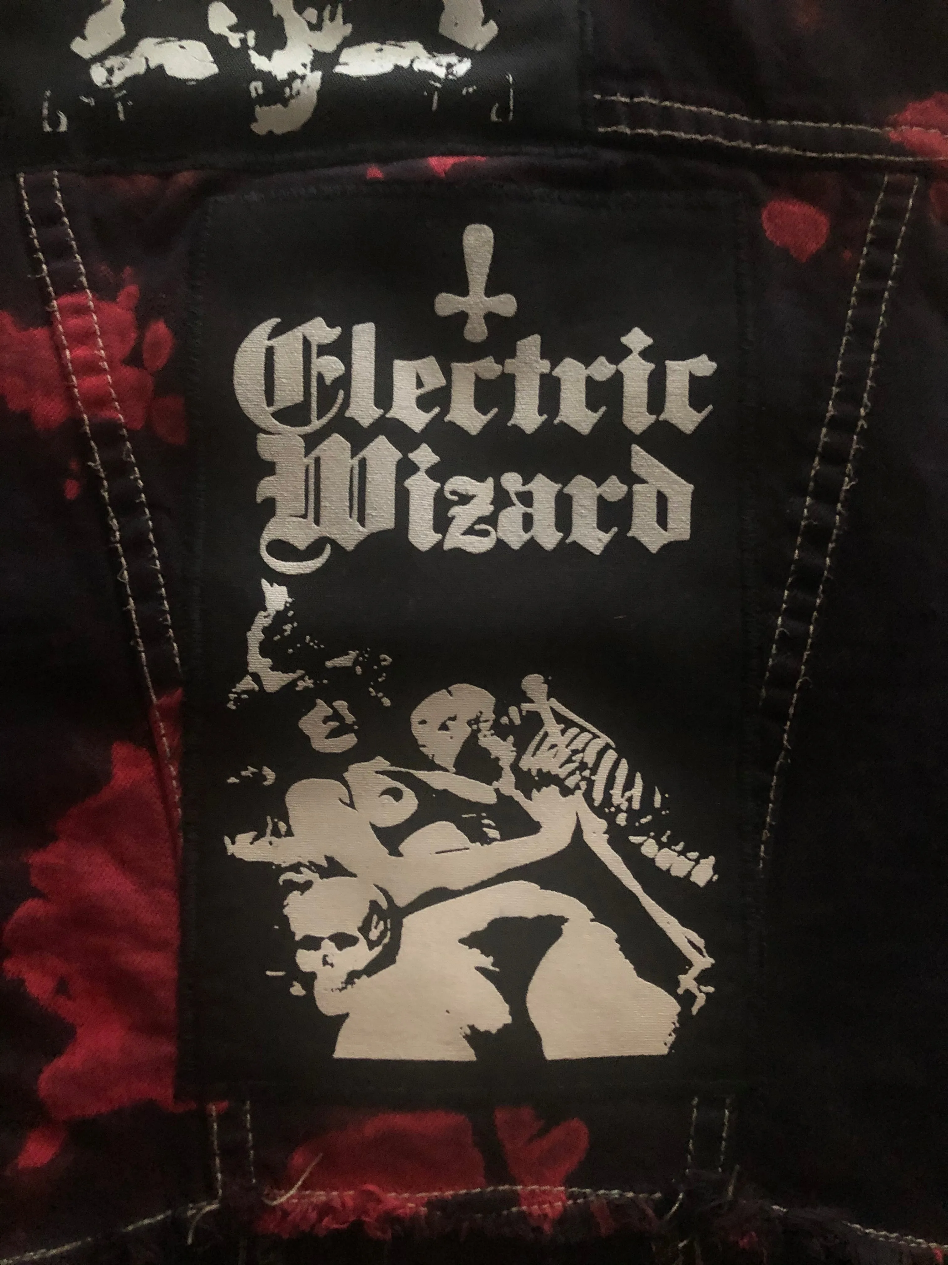 Electric Wizard Girls' Black 'n' Bloody Red Tie-Bleach Denim Cut-Off Black Mass Doom Metal