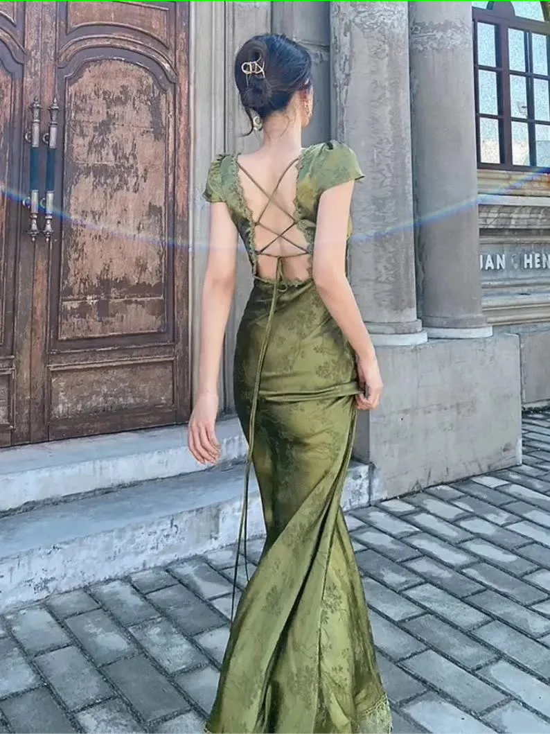 Elegant Women Green Satin Backless Mixi Dress Palace Short Sleeve Lace V-Neck Bandage Vintage Bodycon Evening Gown