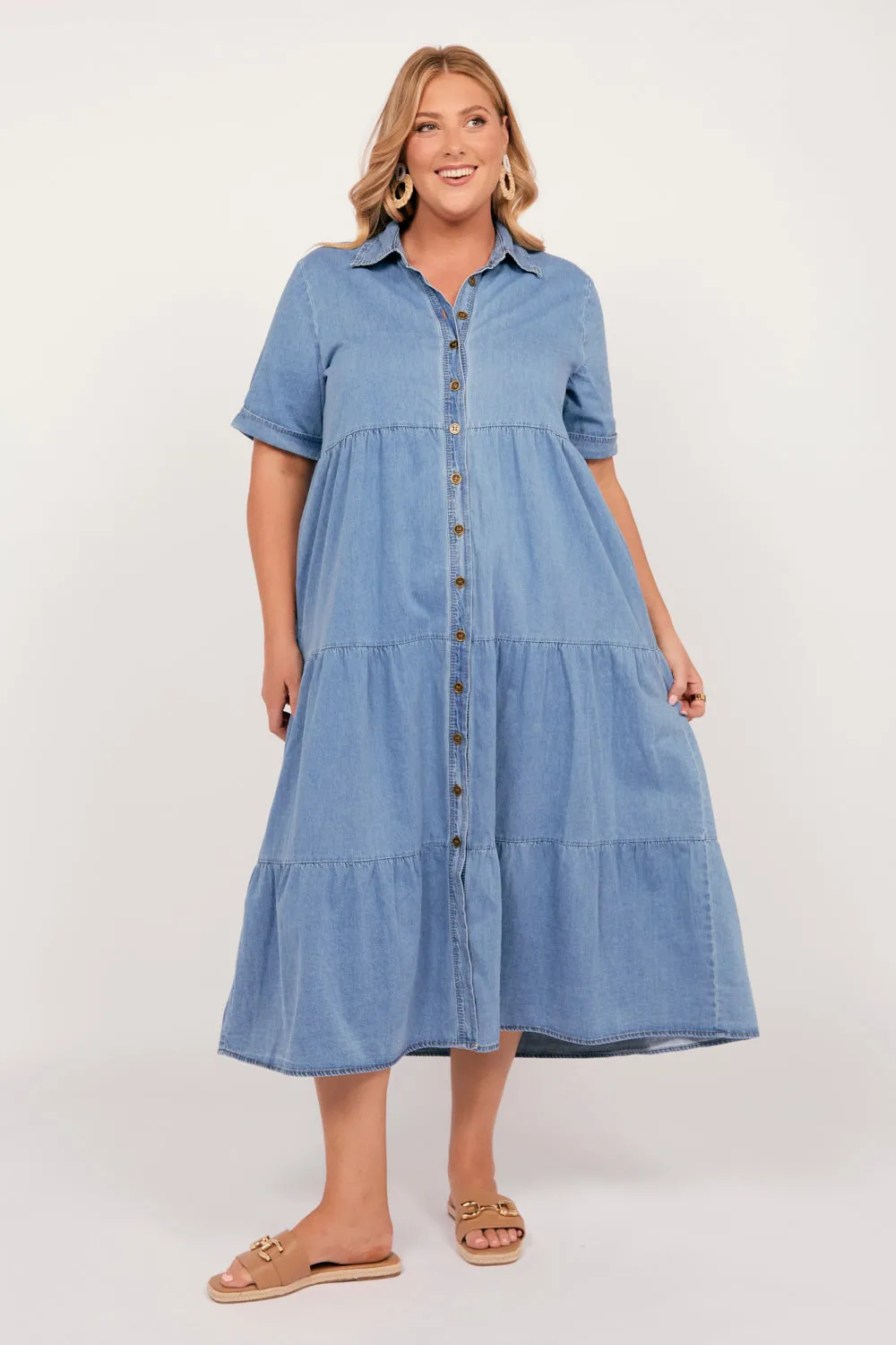 Sabre Chambray Button Through Dress in Light Wash