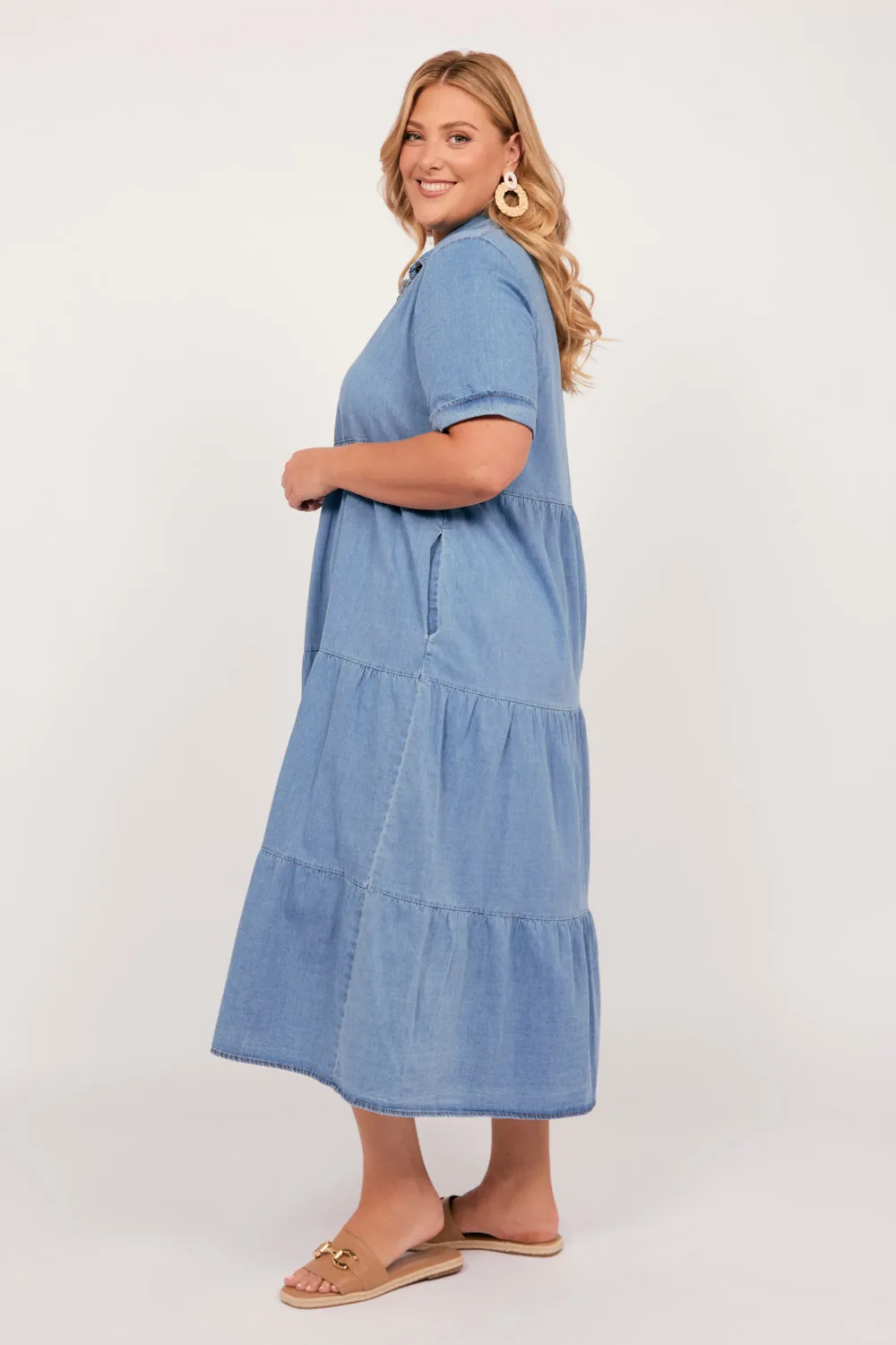 Sabre Chambray Button Through Dress in Light Wash