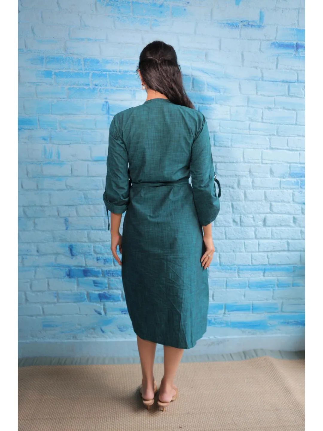 stylish cotton mandarin collar, roll up sleeve, shirt dress with snap button opning and cargo pocket  - Green