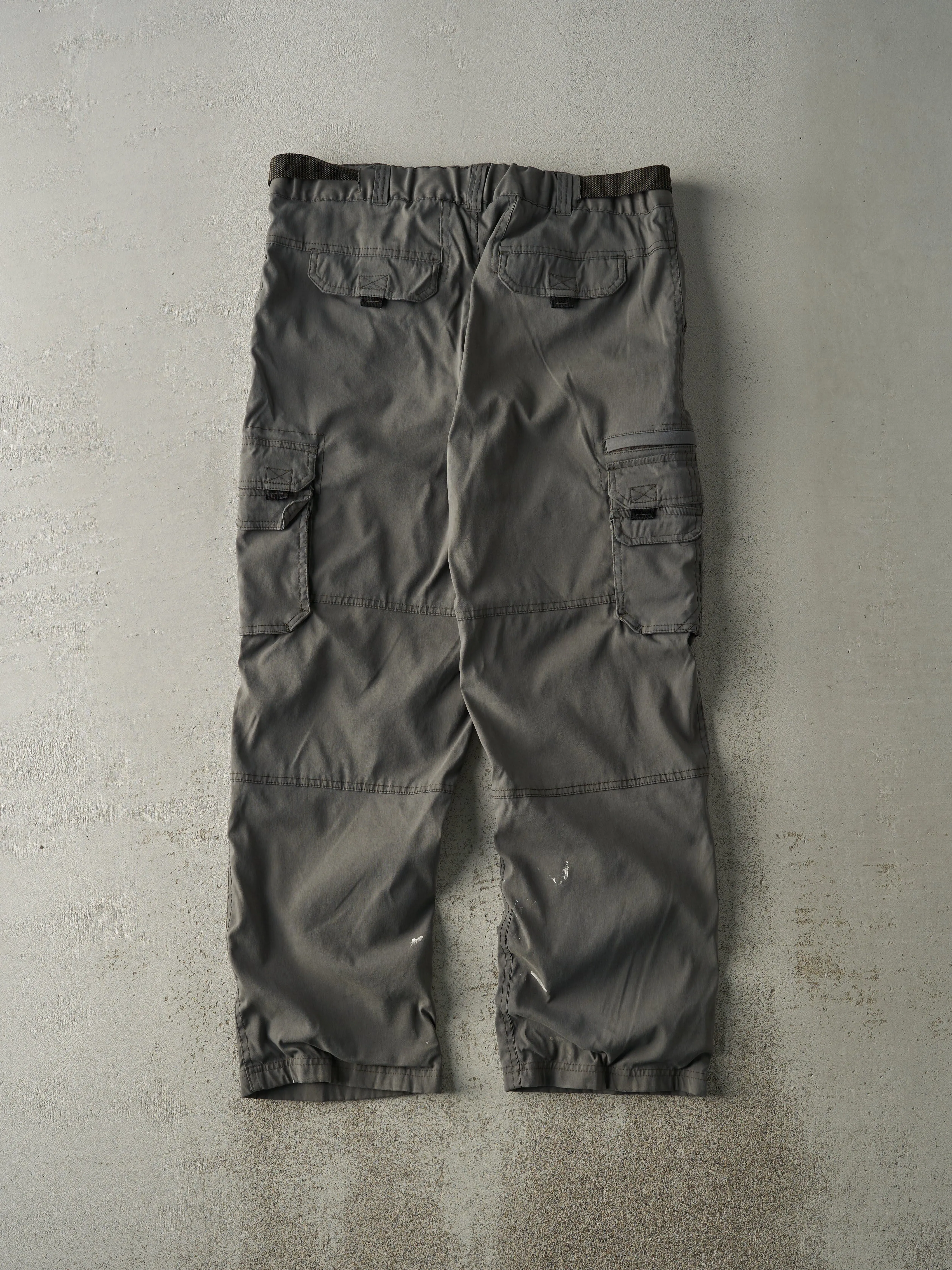 Vintage Y2K Grey Lightweight Cargo Utility Pants (35x29.5)