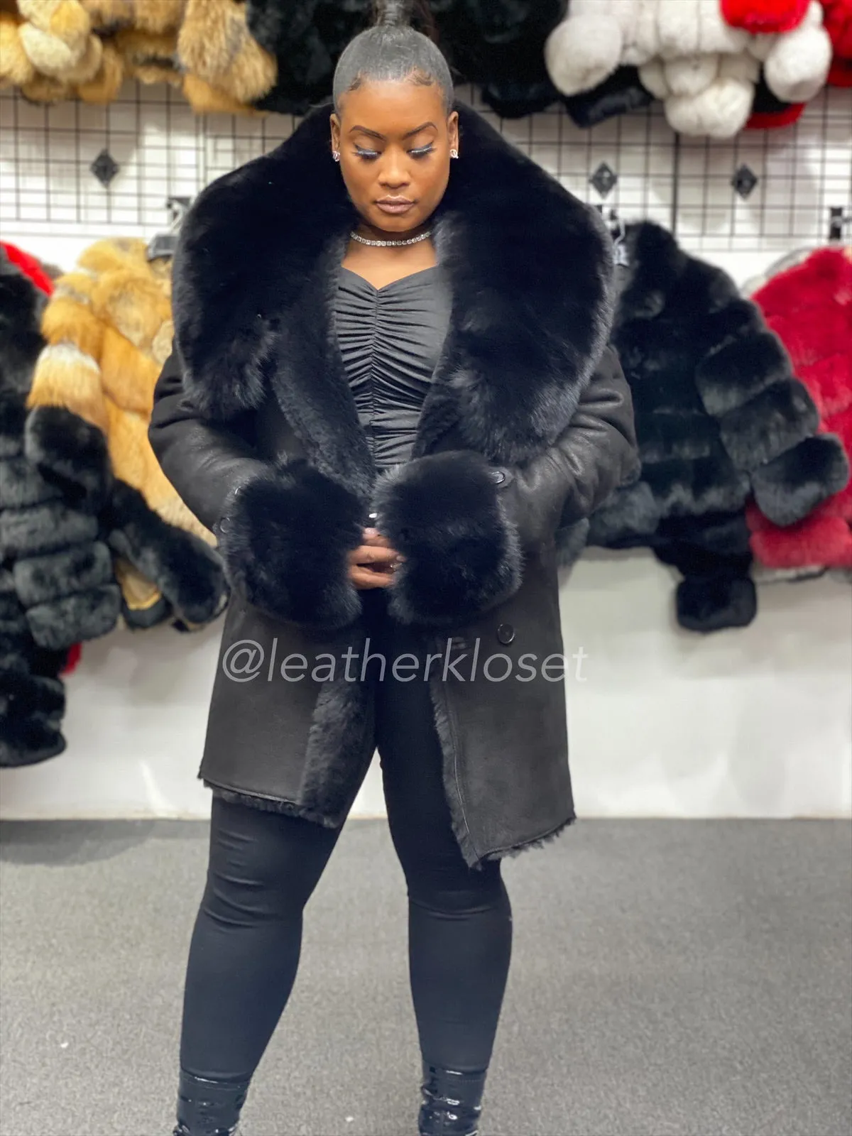 Women's Ari Sheepskin Coat With Fox